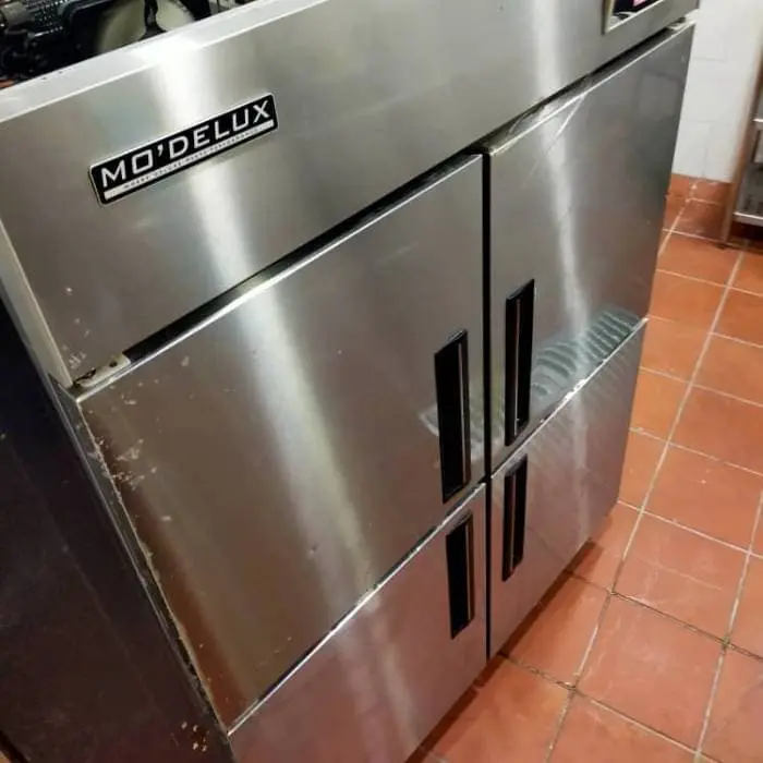 Freezer repair and maintenance service